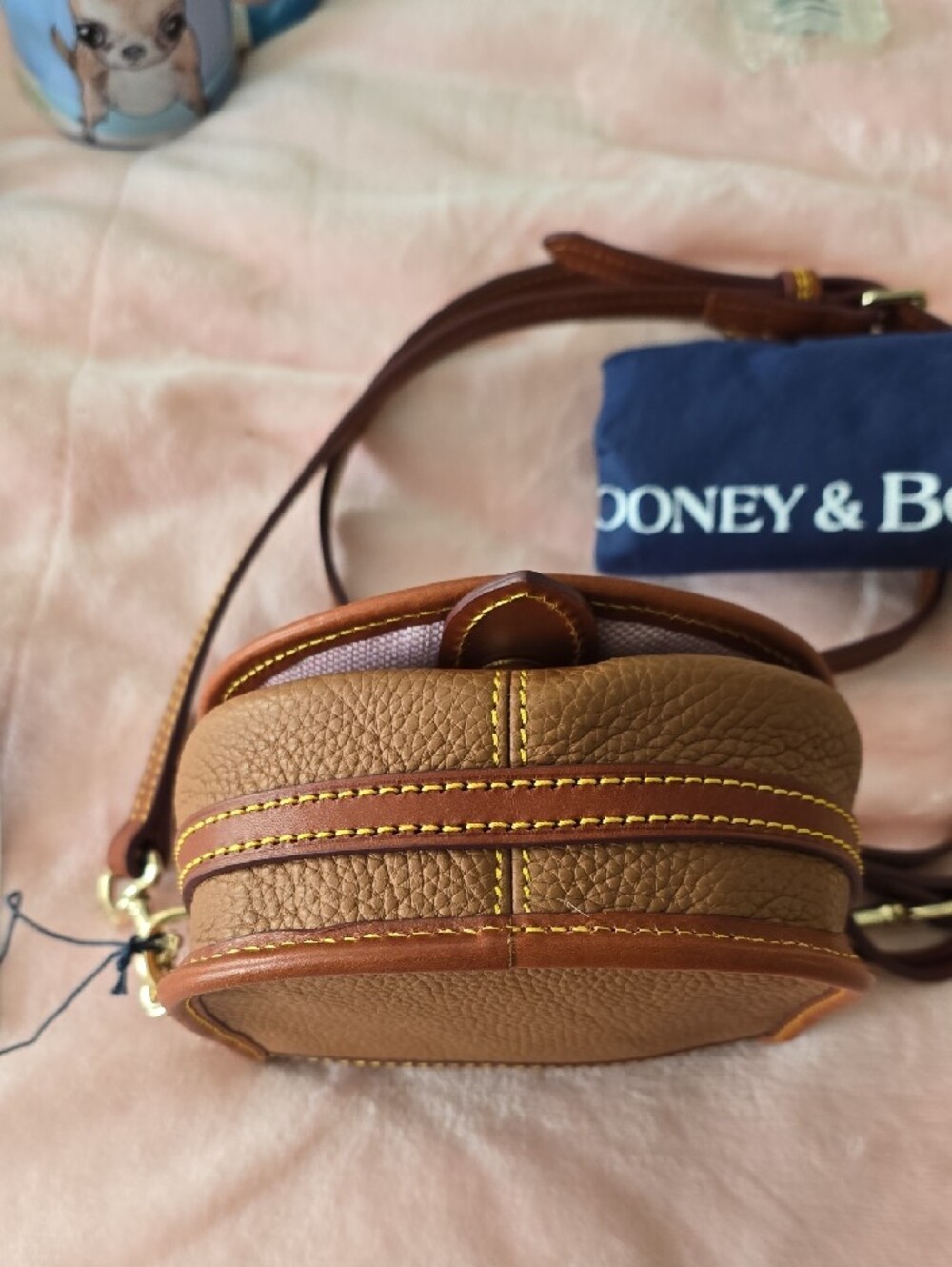 Dooney & Bourke Duck Bag In Caramel And Brown All-Weather Leather Crossbody - Picture 4 of 12
